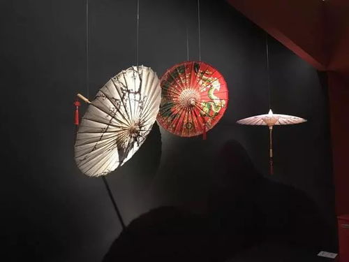 《新考工记》中法手工艺展 彩灯映照下的技艺对话