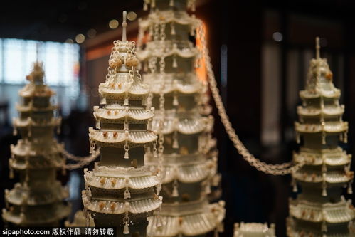 灯影里的美好生活 走进中国工艺美术基本陈列展，彩灯灿若星河